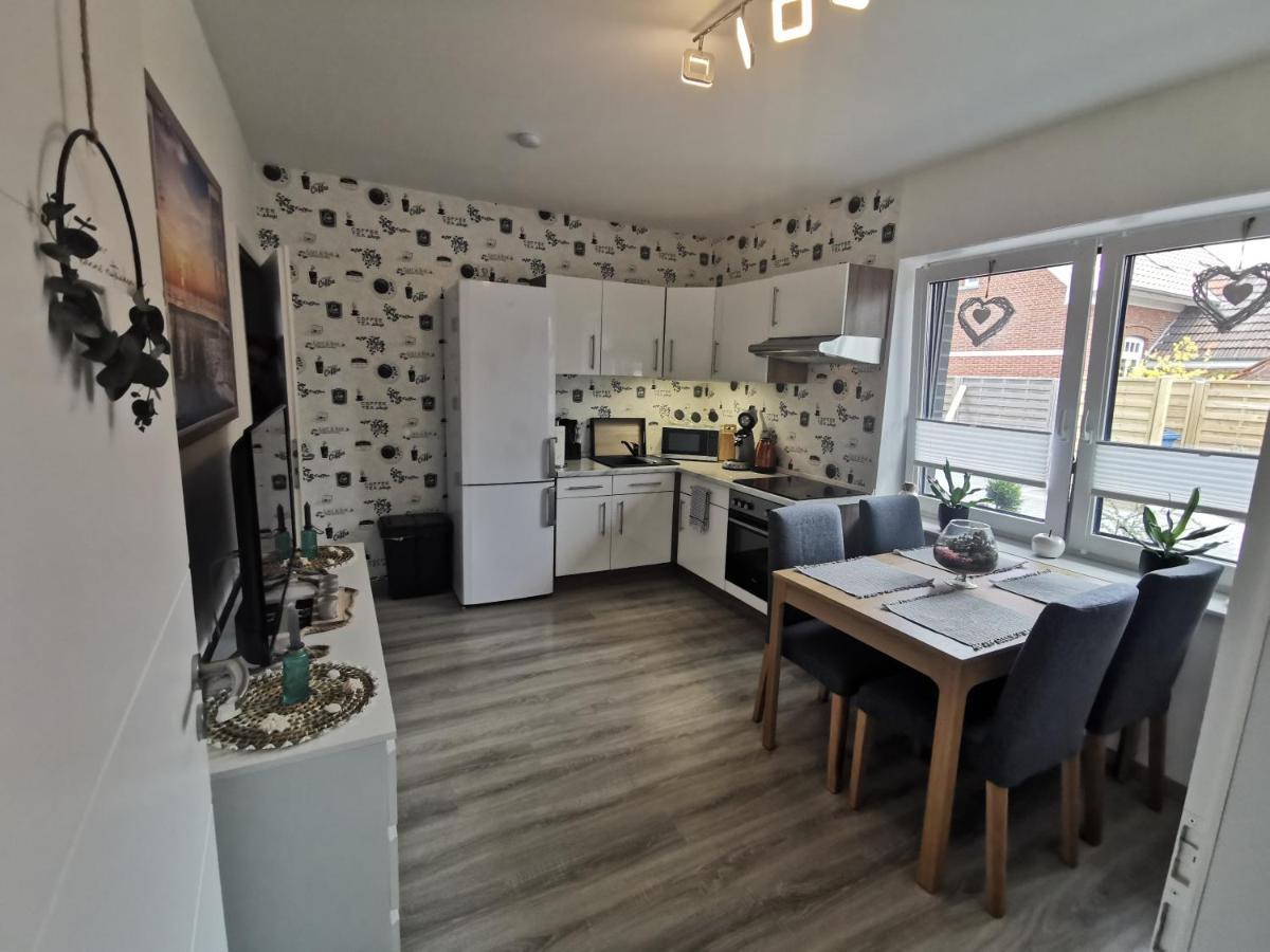 Ferienwohnung Am Dock Apen Экстерьер фото